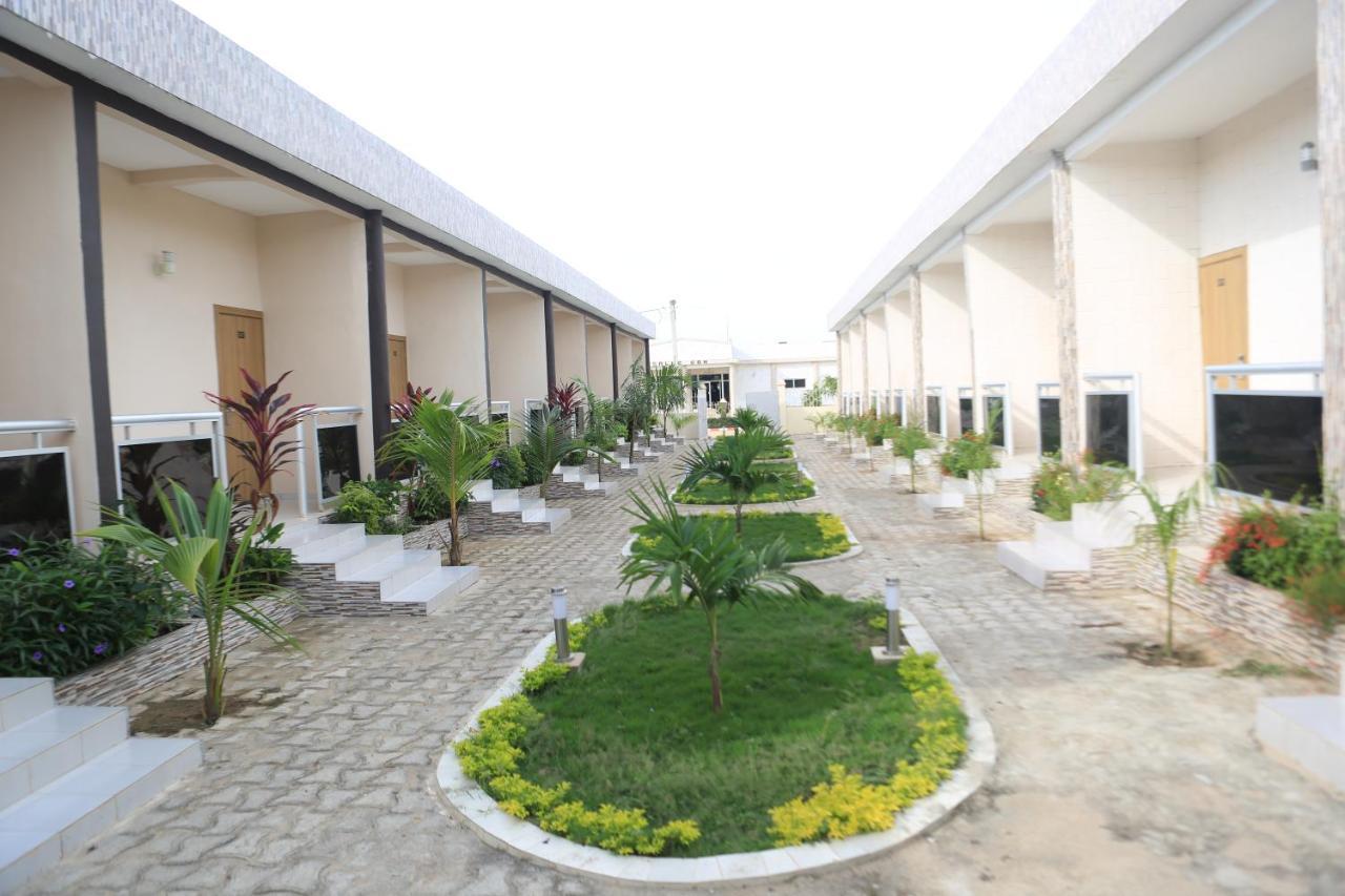 Complexe Hotelier Olympe Korhogo Kültér fotó