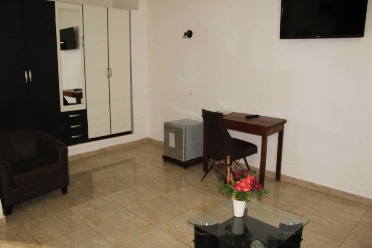 Complexe Hotelier Olympe Korhogo Kültér fotó