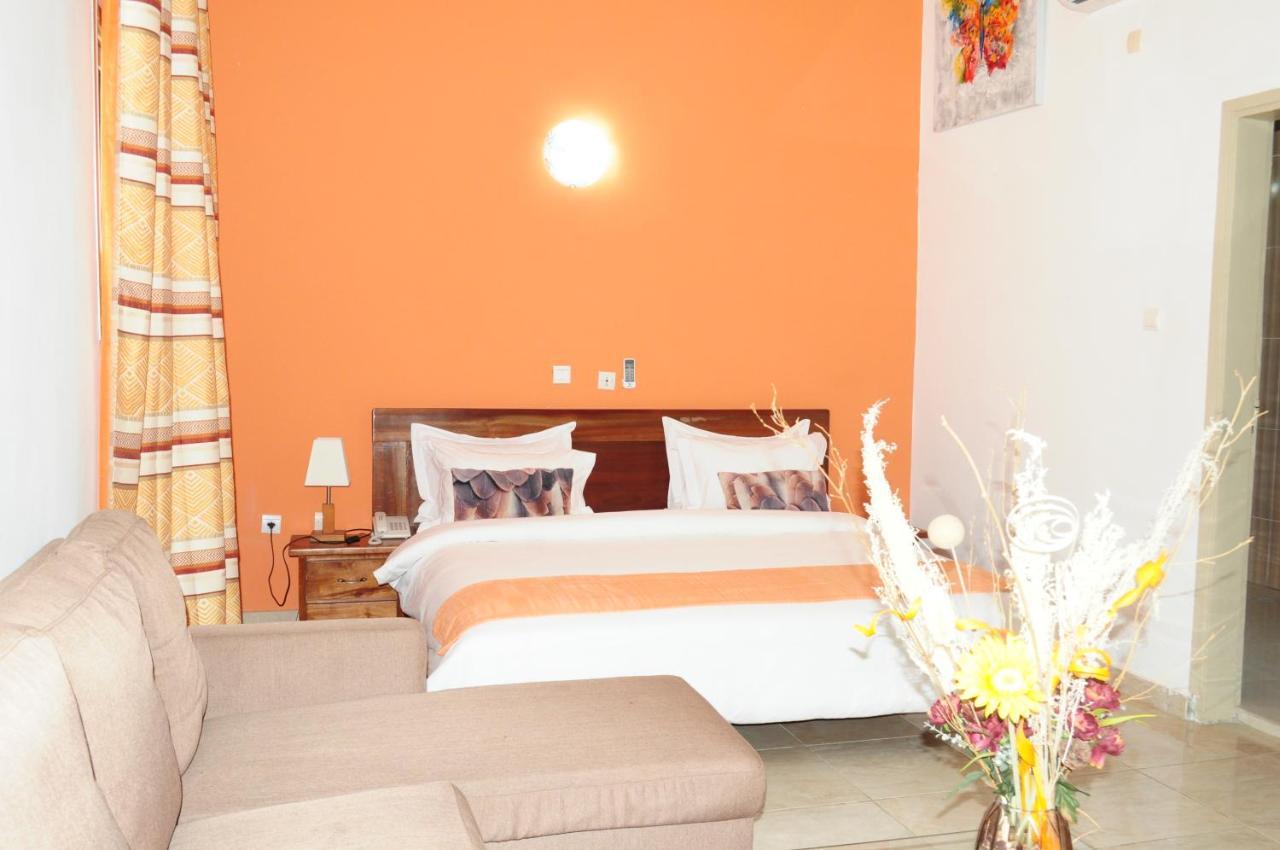 Complexe Hotelier Olympe Korhogo Kültér fotó