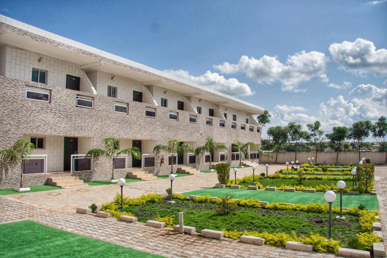 Complexe Hotelier Olympe Korhogo Kültér fotó