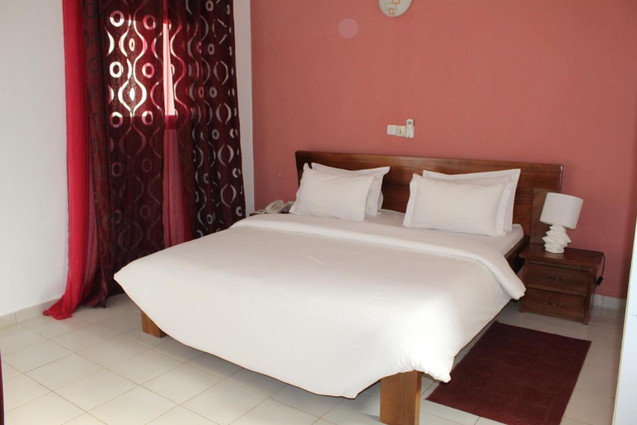 Complexe Hotelier Olympe Korhogo Kültér fotó
